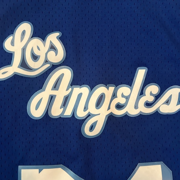 Shaquille O’Neal Swingman Jersey - Picture 4 of 9